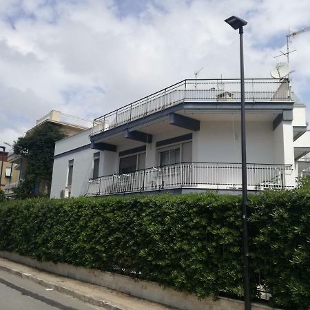 Cento Passi Dal Mare Apartment Гаета Екстериор снимка