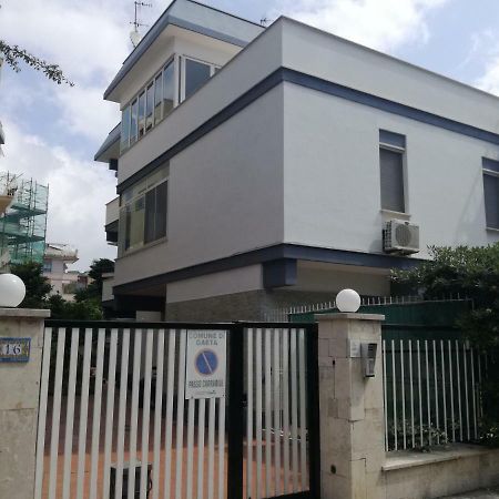 Cento Passi Dal Mare Apartment Гаета Екстериор снимка