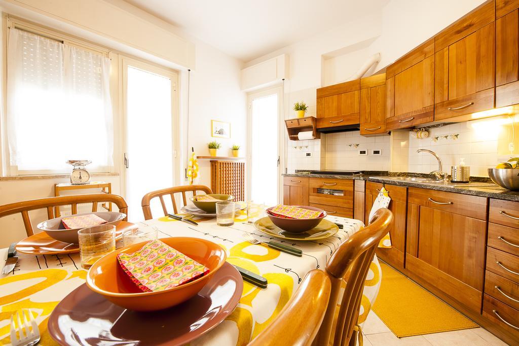Cento Passi Dal Mare Apartment Гаета Стая снимка