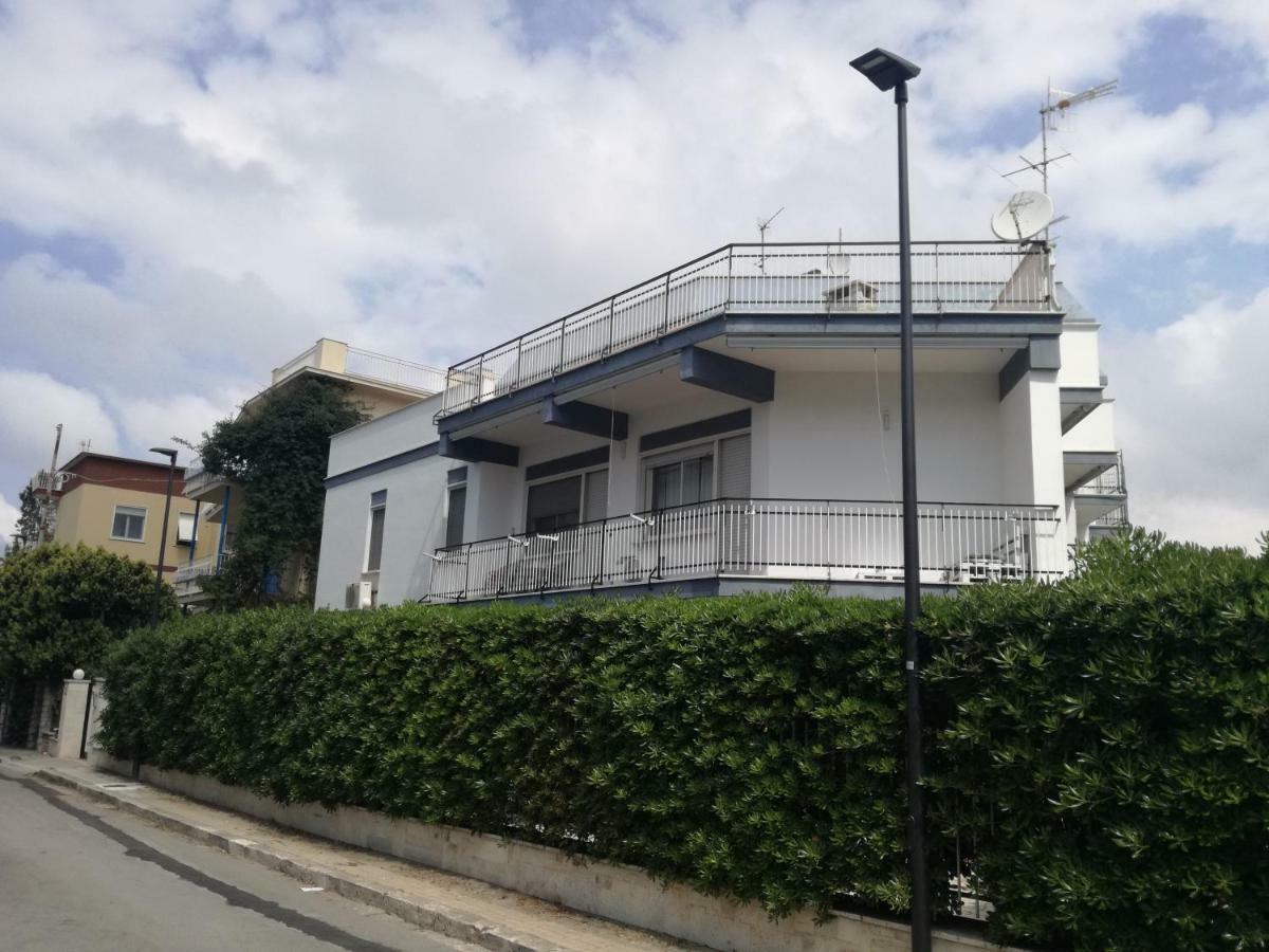 Cento Passi Dal Mare Apartment Гаета Екстериор снимка